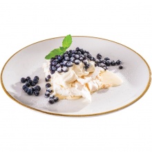 704 / Pavlova ar maskarpones krēmu un mellenēm